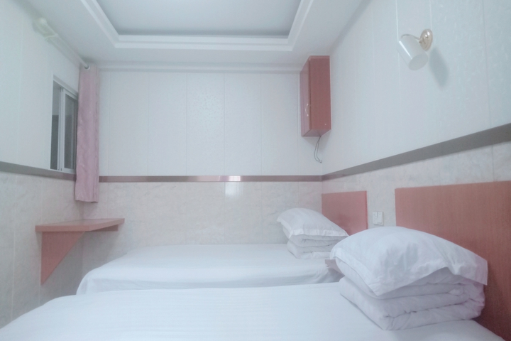 Hotel 7 of 36