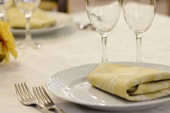 Dining 11 of 27