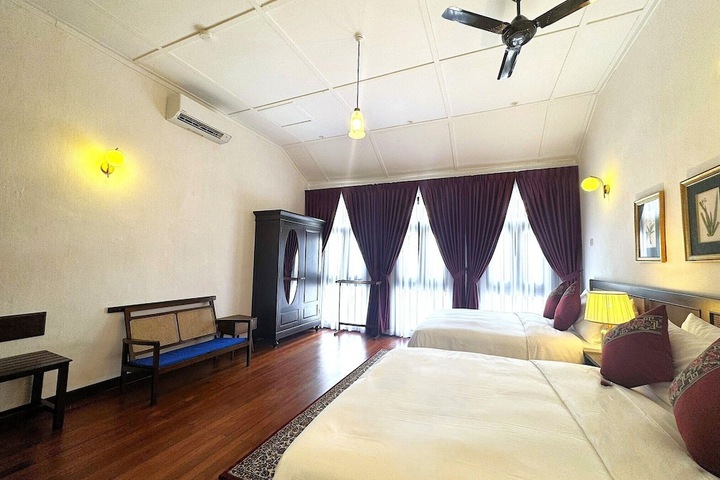 Room 31 of 108