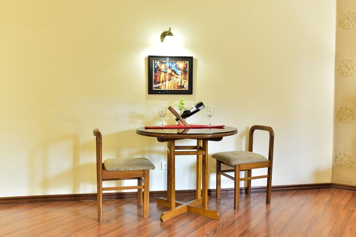 Room 13 of 29