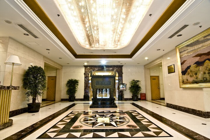 Hotel 2 of 40