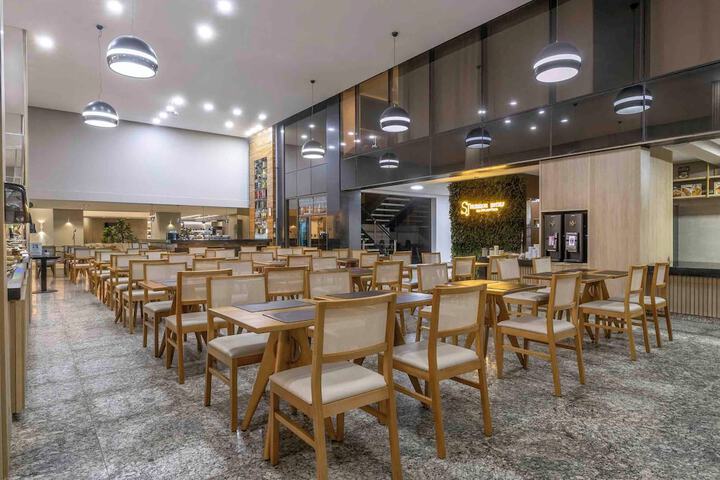 Dining 120 of 156