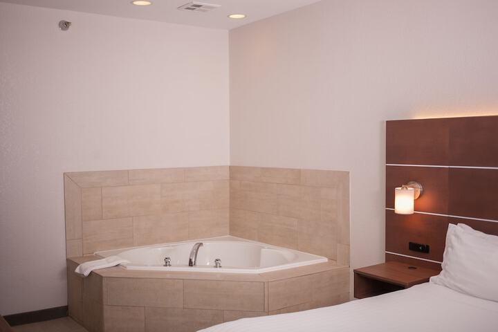 Room 15 of 43