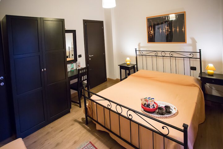 Room 14 of 48