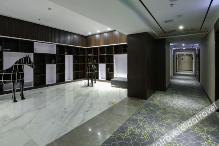 Hotel Interior 17 of 23