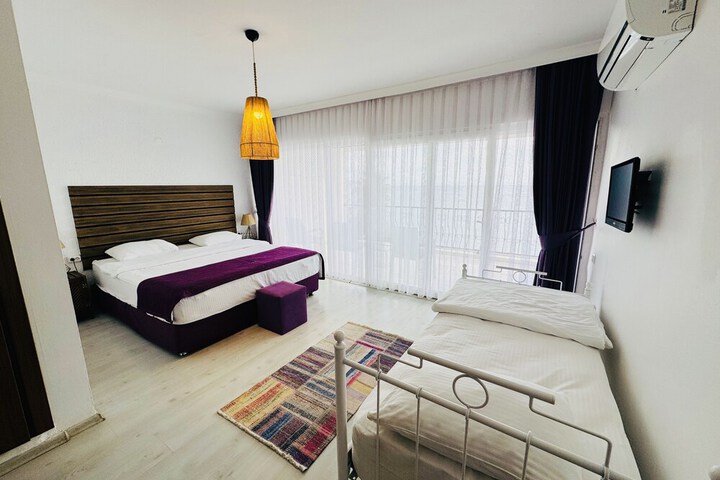 Room 30 of 73