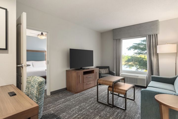Room 53 of 85