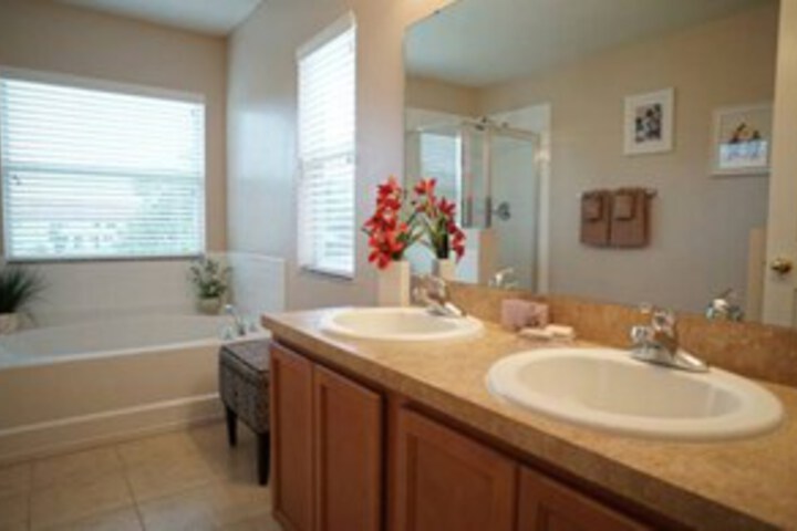 Room 9 of 62