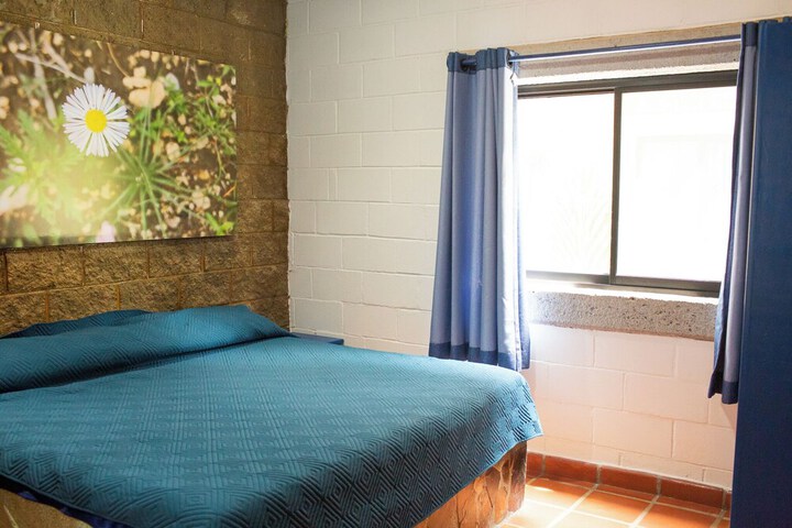 Room 6 of 96