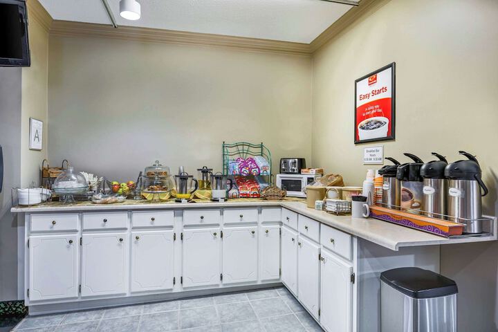 Breakfast/Coffee Service 19 of 19