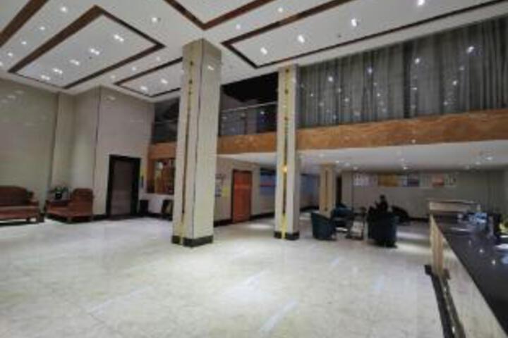 Emperors Convenience Hotel (Pingnan Central Square Branch)
