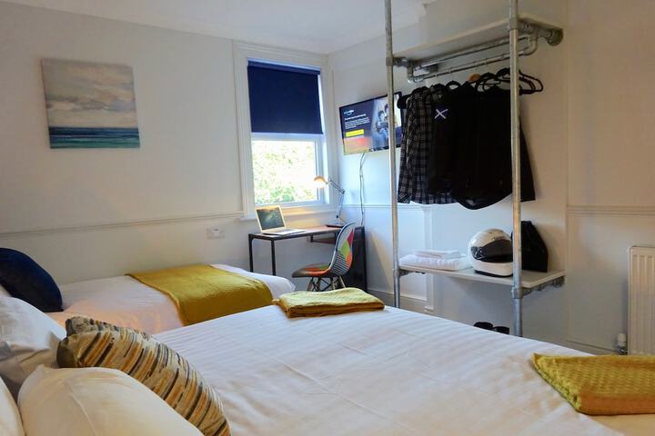 Room 8 of 41