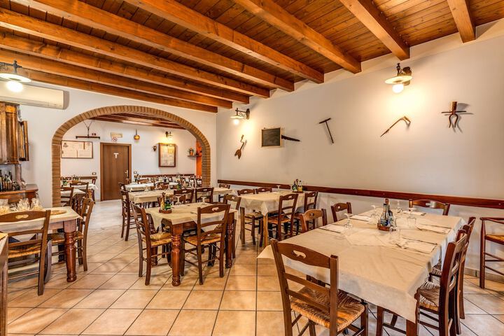 Dining 50 of 69