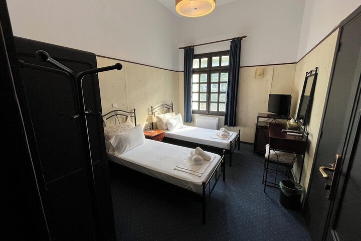 Room 39 of 120