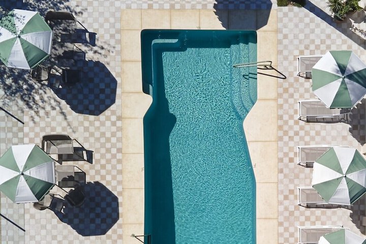 Pool 38 of 51