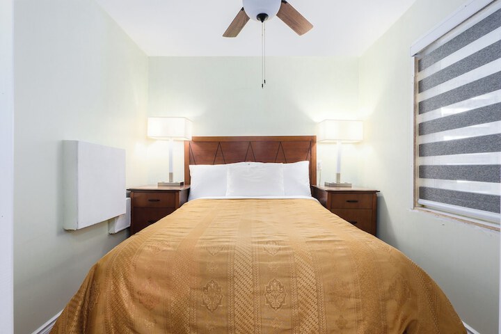 Room 16 of 60