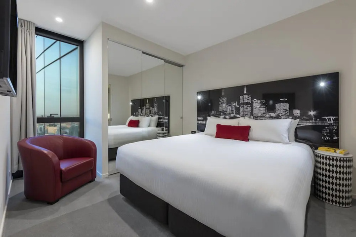Room 2 of 15