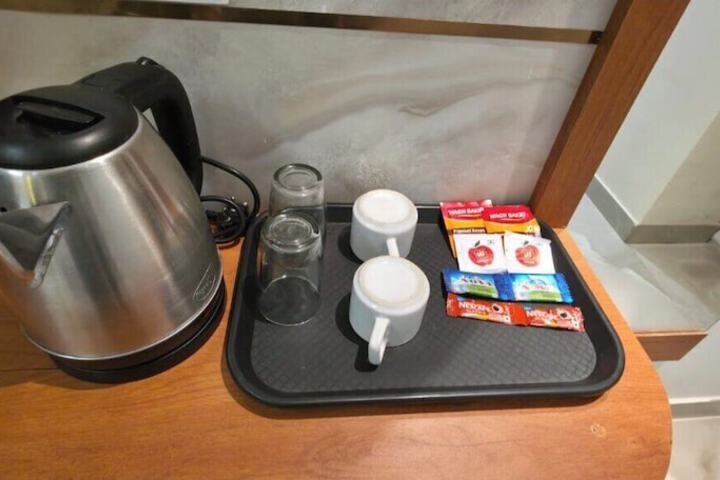 Breakfast/Coffee Service 12 of 19