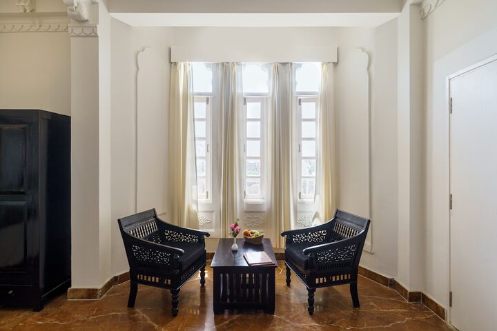 Room 15 of 43