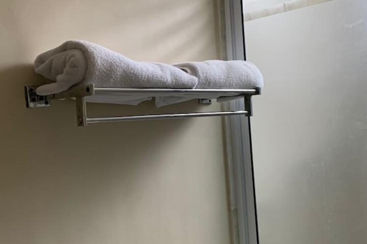 Room 11 of 26