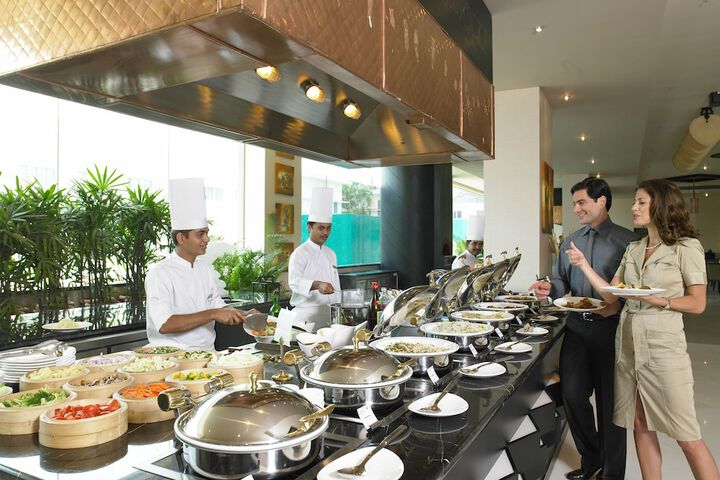 Dining 56 of 133