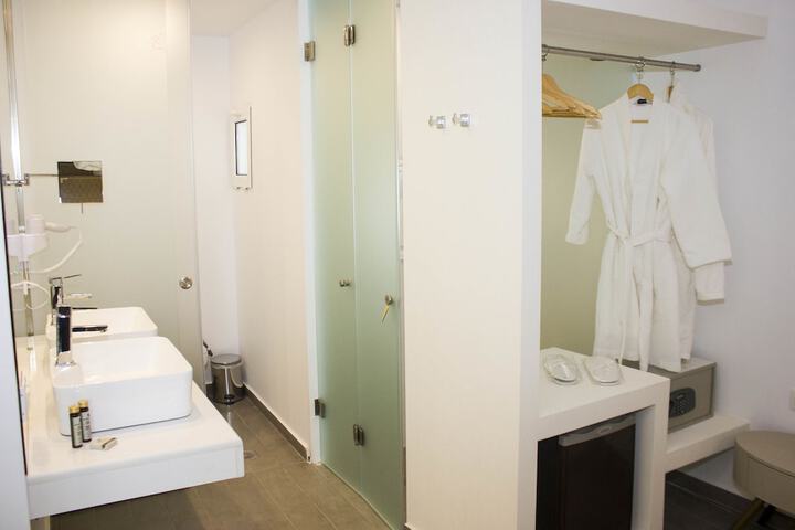 Bath Amenities