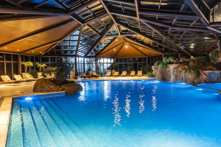 Pool 40 of 70