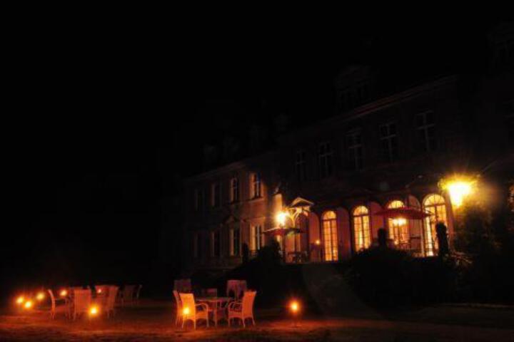 ROMANTIK HOTEL SCHLOSS GAUSSIG