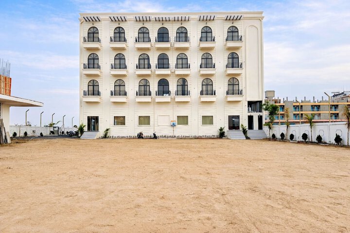 Hotel 166 of 176