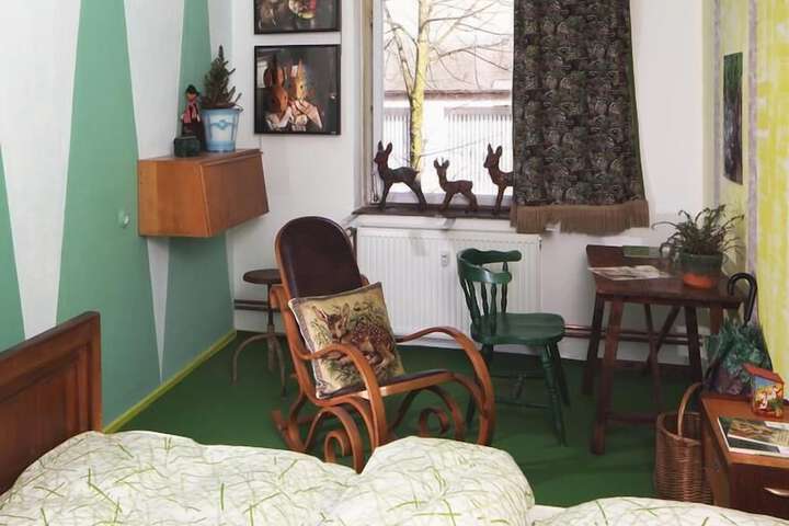 Room 5 of 36
