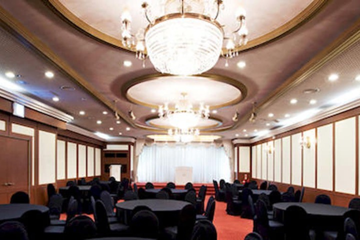Ballroom/Hall 44 of 51