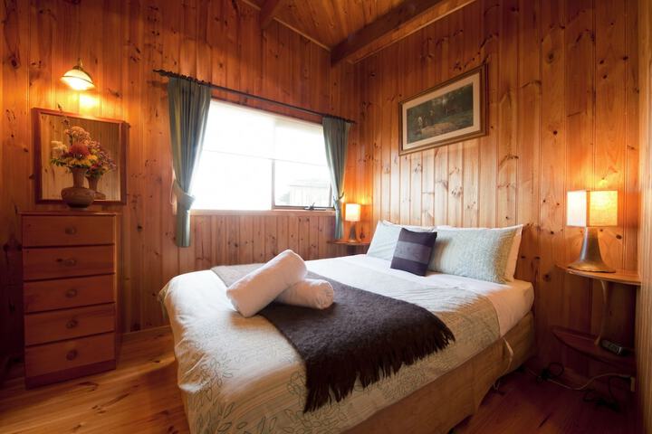 Room 3 of 54