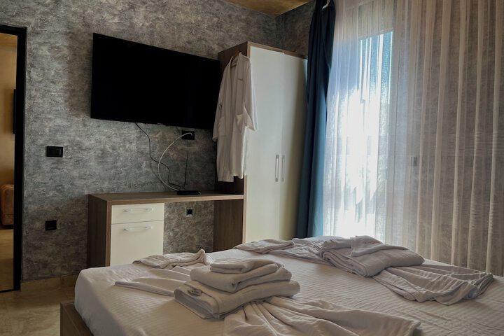 Room 8 of 58