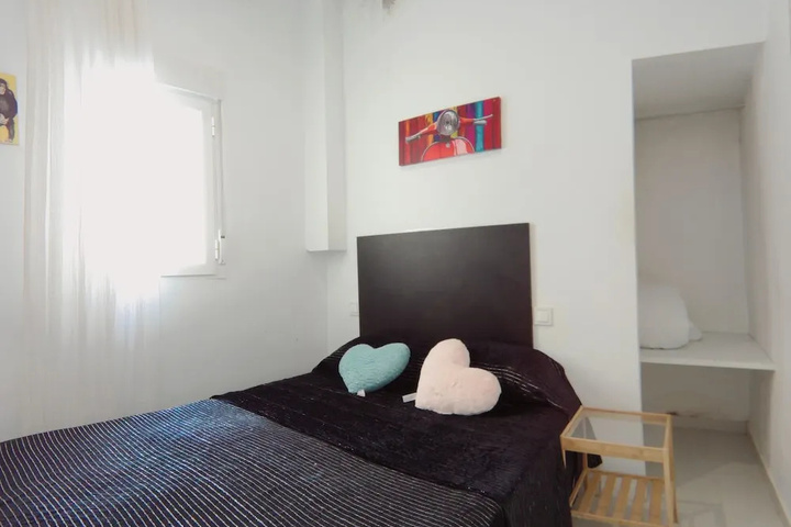 Room 8 of 17