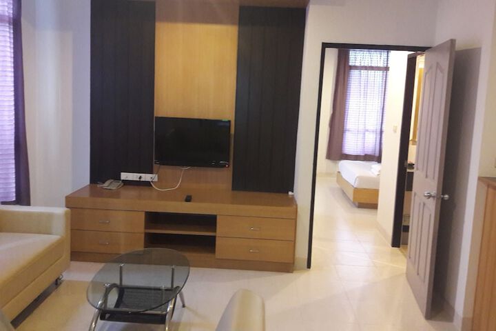 Room 19 of 35