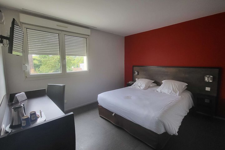 Room 9 of 39