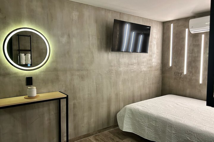Room 7 of 85