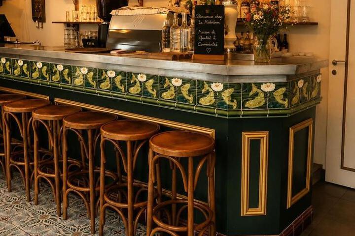 Bar/lounge