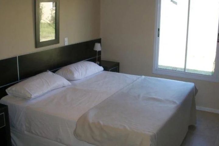 Room 5 of 17