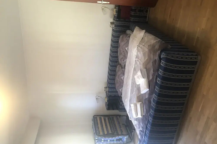 Room 3 of 11
