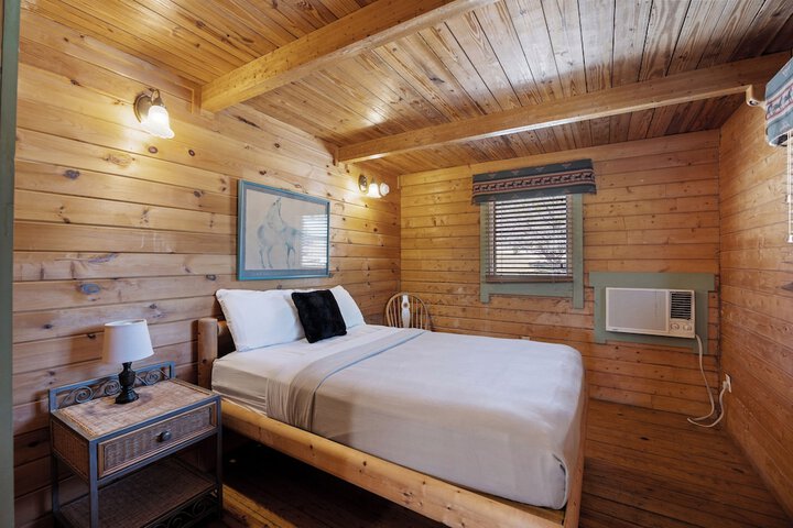 Room 7 of 95