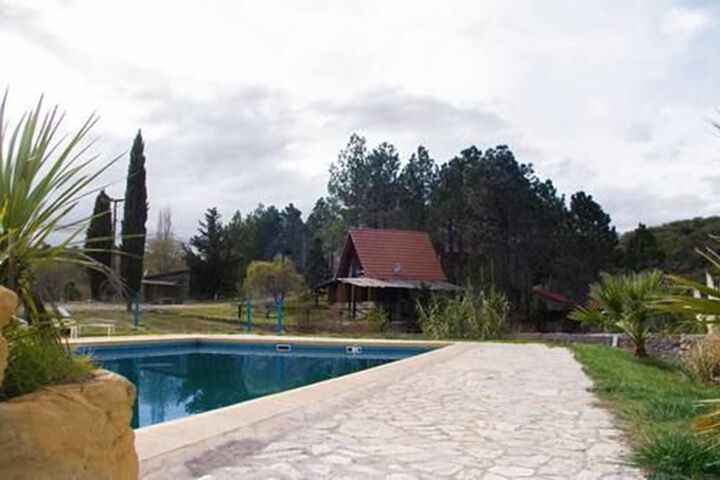 Pool 10 of 38