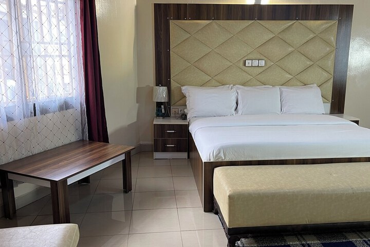 Room 59 of 124
