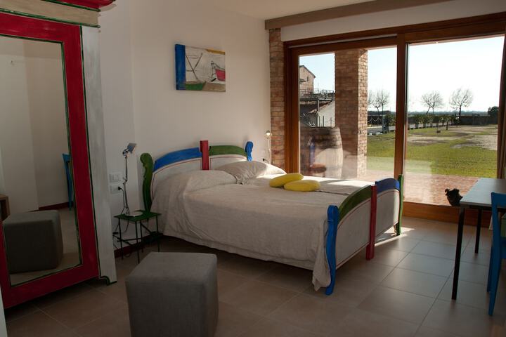 Room 4 of 69