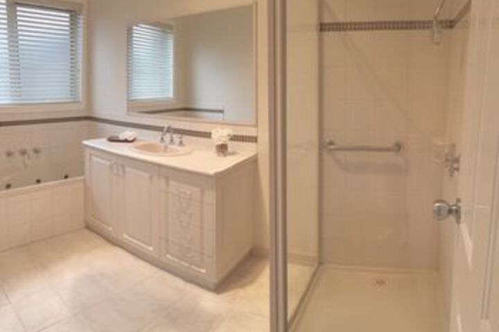 Room 3 of 15