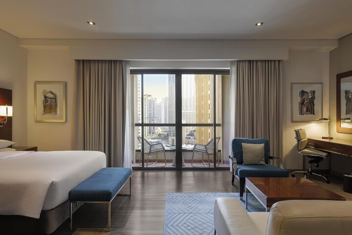 Room 51 of 199