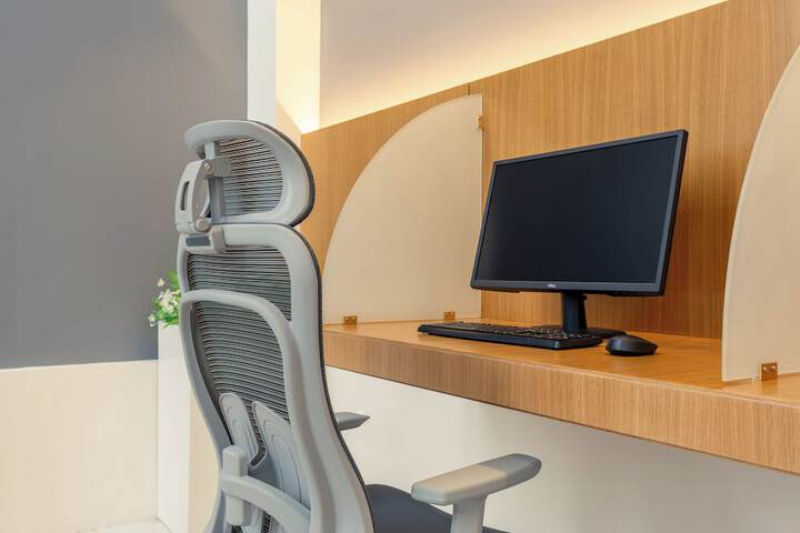 Business Center 59 of 59