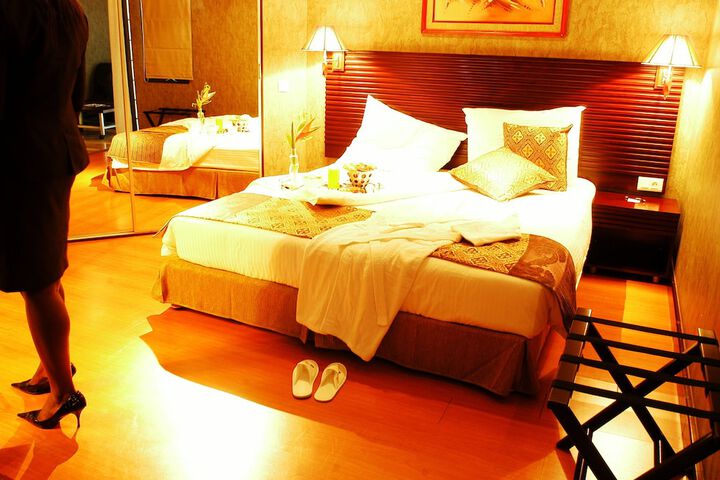 Room 12 of 46