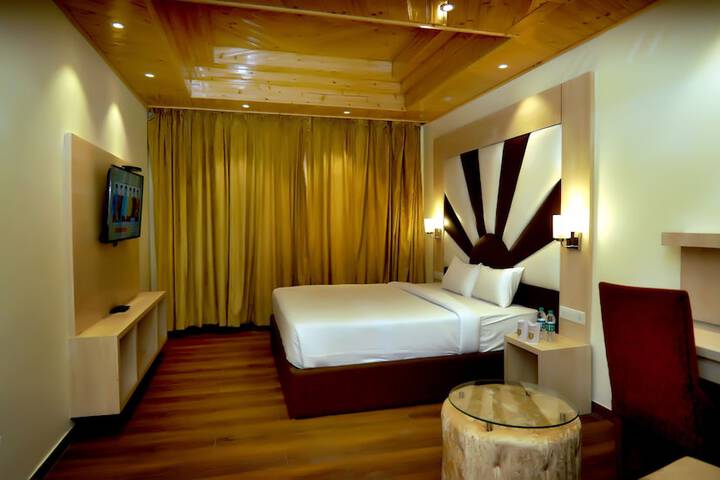 Room 2 of 107