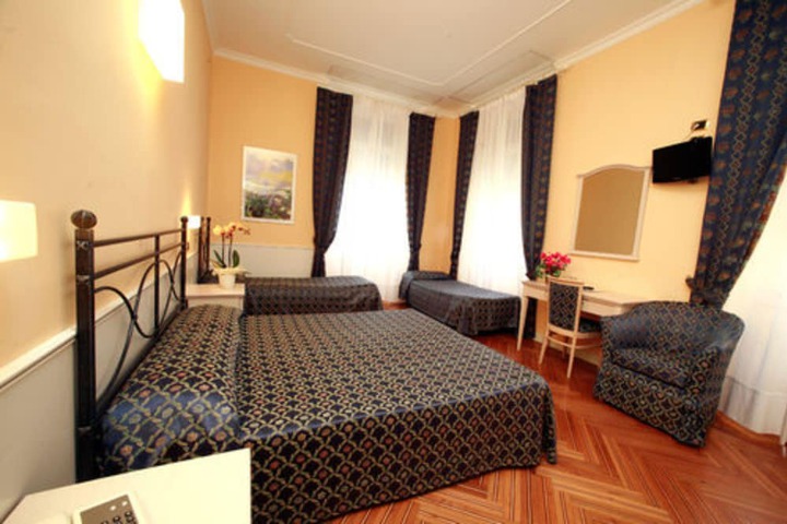 Room 12 of 42